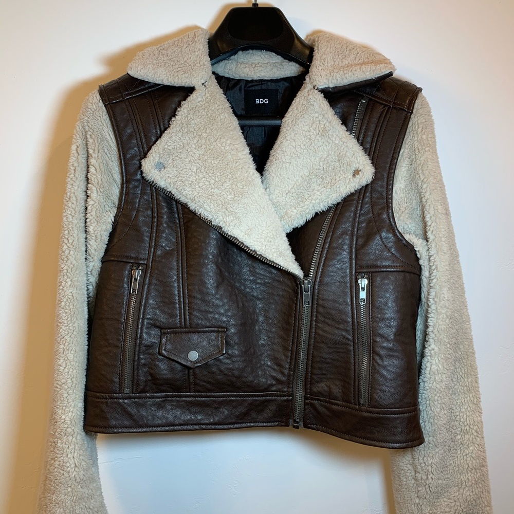 🍁BDG Women’s jacket🍂🍁🍂